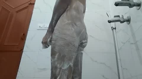 Snapshot of darkbud03 chatting on 10-27-25, 11:03 just a guy online show from 10-27-25, 11:03