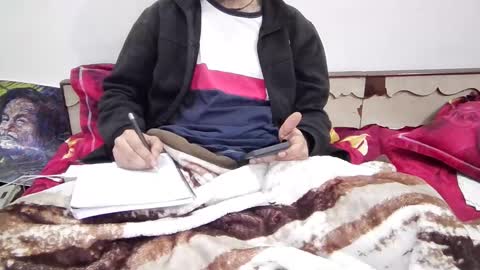 Snapshot of darkbud03 chatting on 11-09-25, 09:02 just a guy online show from 11-09-25, 09:02