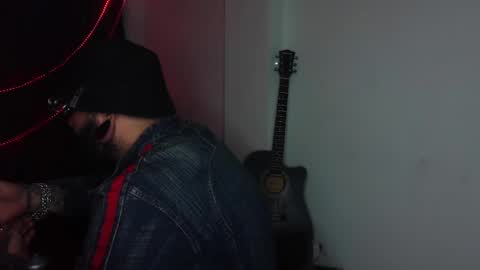 Snapshot of darkclothes chatting on 12-20-24, 11:00 darkclothes online show from 12-20-24, 11:00