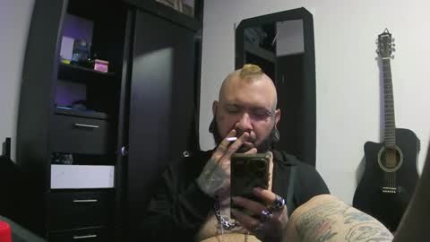 Snapshot of darkclothes chatting on 01-09-25, 05:00 darkclothes online show from 01-09-25, 05:00