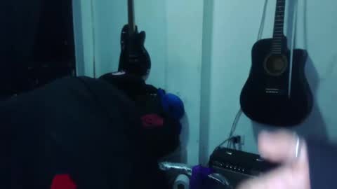 Snapshot of darkclothes chatting on 02-12-25, 03:18 darkclothes online show from 02-12-25, 03:18