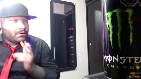 Snapshot of darkclothes chatting on 02-15-25, 05:41 darkclothes online show from 02-15-25, 05:41