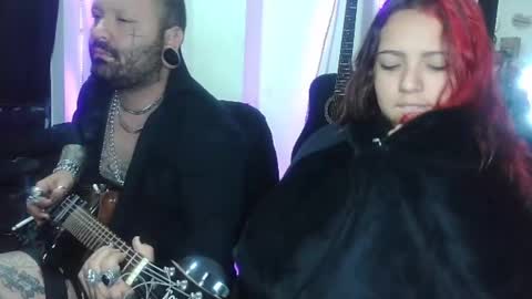 Snapshot of darkclothes chatting on 02-16-25, 12:19 darkclothes online show from 02-16-25, 12:19