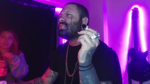 Snapshot of darkclothes chatting on 02-26-25, 04:03 darkclothes online show from 02-26-25, 04:03