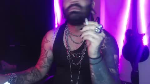 Snapshot of darkclothes chatting on 02-28-25, 10:20 darkclothes online show from 02-28-25, 10:20