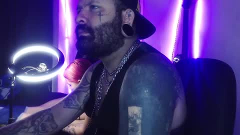 Snapshot of darkclothes chatting on 03-04-25, 05:11 darkclothes online show from 03-04-25, 05:11