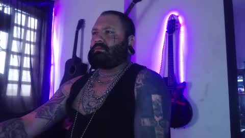 Snapshot of darkclothes chatting on 03-04-25, 02:21 darkclothes online show from 03-04-25, 02:21