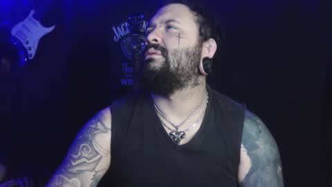 Snapshot of darkclothes chatting on 09-17-25, 08:16 darkclothes online show from 09-17-25, 08:16