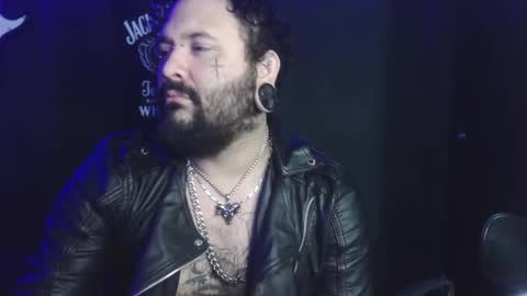 Snapshot of darkclothes chatting on 09-18-25, 06:26 darkclothes online show from 09-18-25, 06:26