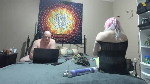 Snapshot of darkestparadox chatting on 01-21-25, 07:58 Darkest Paradox online show from 01-21-25, 07:58