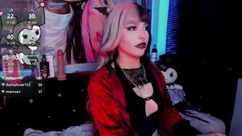 Snapshot of darki_shine_ chatting on 09-12-25, 12:16 cleitlin vinson online show from 09-12-25, 12:16