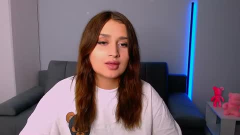 Amelie online show from 06-23-26, 05:44