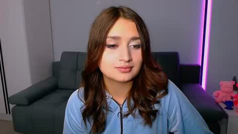 Amelie online show from 07-16-26, 04:46