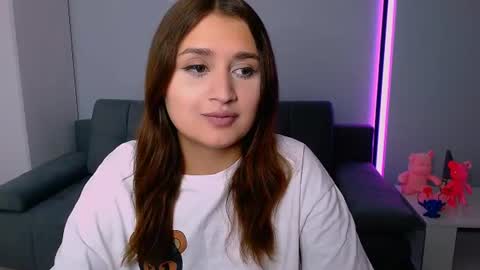 Amelie online show from 07-19-26, 04:11