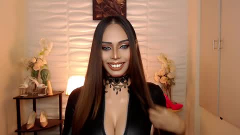 Snapshot of darksoul_mistress chatting on 12-08-24, 06:22 HAPPY BIRTHDAY MISTRESS MADRIANA online show from 12-08-24, 06:22