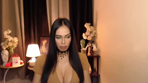 Snapshot of darksoul_mistress chatting on 02-04-25, 12:22 HAPPY BIRTHDAY MISTRESS MADRIANA online show from 02-04-25, 12:22