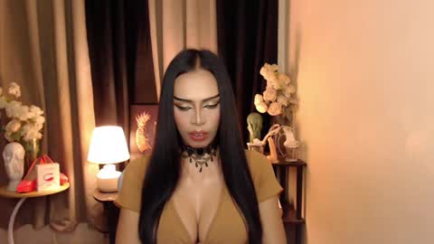 Snapshot of darksoul_mistress chatting on 02-10-25, 04:47 HAPPY BIRTHDAY MISTRESS MADRIANA online show from 02-10-25, 04:47