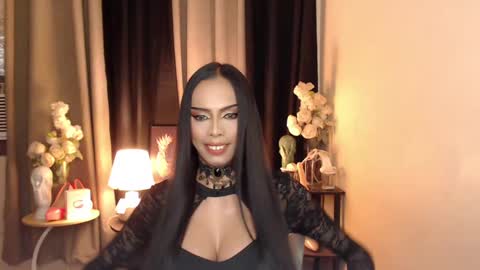 Snapshot of darksoul_mistress chatting on 02-18-25, 11:11 HAPPY BIRTHDAY MISTRESS MADRIANA online show from 02-18-25, 11:11