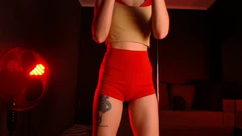 darkspark_ online show from 04-01-26, 01:41