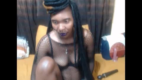 Snapshot of darksultryxx30 chatting on 05-08-26, 06:35 Darksultryxx30 online show from 05-08-26, 06:35
