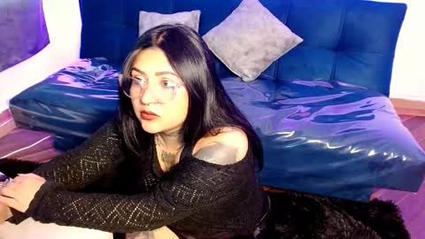 Snapshot of darksweetmini chatting on 02-27-26, 04:18 Darksweetmini online show from 02-27-26, 04:18