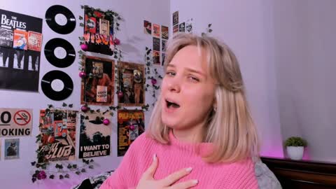 Snapshot of darleneferran chatting on 01-31-25, 08:54 lina online show from 01-31-25, 08:54