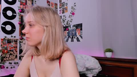 Snapshot of darleneferran chatting on 02-01-25, 08:47 lina online show from 02-01-25, 08:47