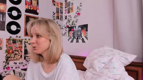 Snapshot of darleneferran chatting on 02-11-25, 02:46 lina online show from 02-11-25, 02:46