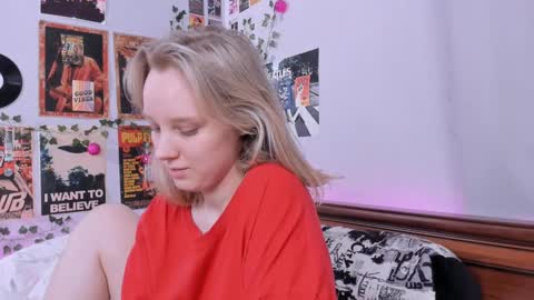 Snapshot of darleneferran chatting on 02-21-25, 02:50 lina online show from 02-21-25, 02:50