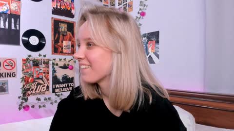 Snapshot of darleneferran chatting on 02-26-25, 02:37 lina online show from 02-26-25, 02:37