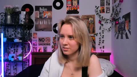 Snapshot of darleneferran chatting on 03-05-25, 02:46 lina online show from 03-05-25, 02:46