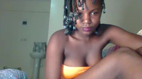 Snapshot of darling_dreamer2 chatting on 05-13-26, 04:26 darling_dreamer2 online show from 05-13-26, 04:26