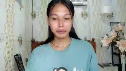 Snapshot of darling_sweetheartxx chatting on 04-17-26, 03:59 YOUR ATHENA online show from 04-17-26, 03:59
