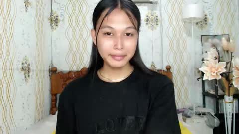 Snapshot of darling_sweetheartxx chatting on 04-19-26, 02:16 YOUR ATHENA online show from 04-19-26, 02:16