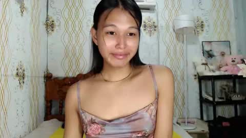 Snapshot of darling_sweetheartxx chatting on 04-24-26, 06:21 YOUR ATHENA online show from 04-24-26, 06:21