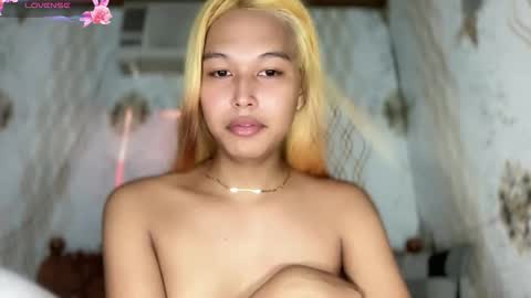Snapshot of darling_sweetheartxx chatting on 06-05-26, 03:24 YOUR ATHENA online show from 06-05-26, 03:24