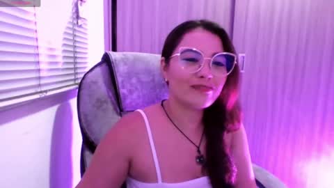 Darling online show from 05-31-26, 01:36