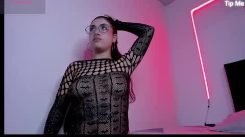 Darlyhooper online show from 03-24-26, 02:16