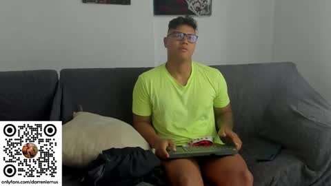 Darren lemus online show from 11-24-25, 05:56