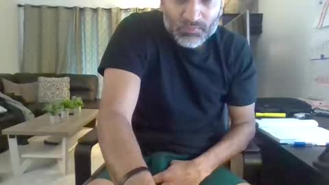 darryl43321 online show from 12-01-25, 05:51