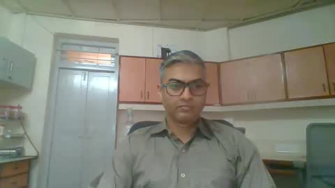 Snapshot of darshu123 chatting on 12-19-25, 10:22 darshu123 online show from 12-19-25, 10:22