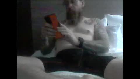 Snapshot of darthraider76 chatting on 11-04-25, 03:27 DarthRaider online show from 11-04-25, 03:27