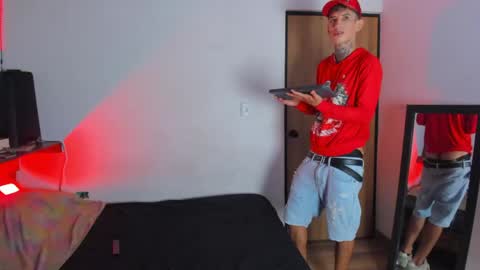 darwin_stark online show from 05-07-26, 01:44