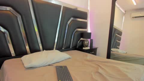 Dasha Foxxx online show from 12-30-24, 05:55