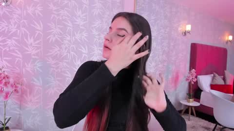 Snapshot of dashanovikov chatting on 01-19-25, 06:00 Dasha online show from 01-19-25, 06:00