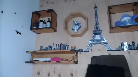 Dafne online show from 10-16-25, 01:50