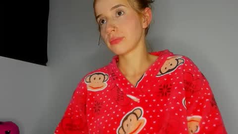 Dafne online show from 03-26-26, 02:28