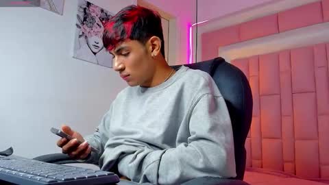 angel online show from 12-23-25, 04:32