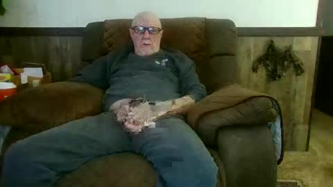 dave571960 online show from 04-11-26, 10:52