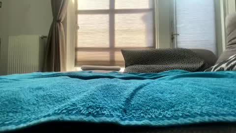 Snapshot of dave76b chatting on 03-02-25, 01:27 dave76b online show from 03-02-25, 01:27